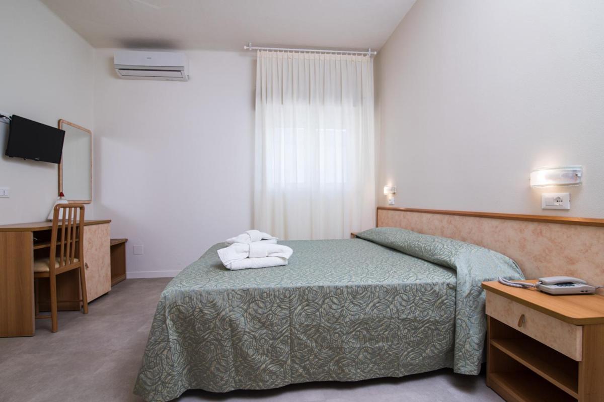 Hotel Ondina E Milazzo Cervia Eksteriør bilde