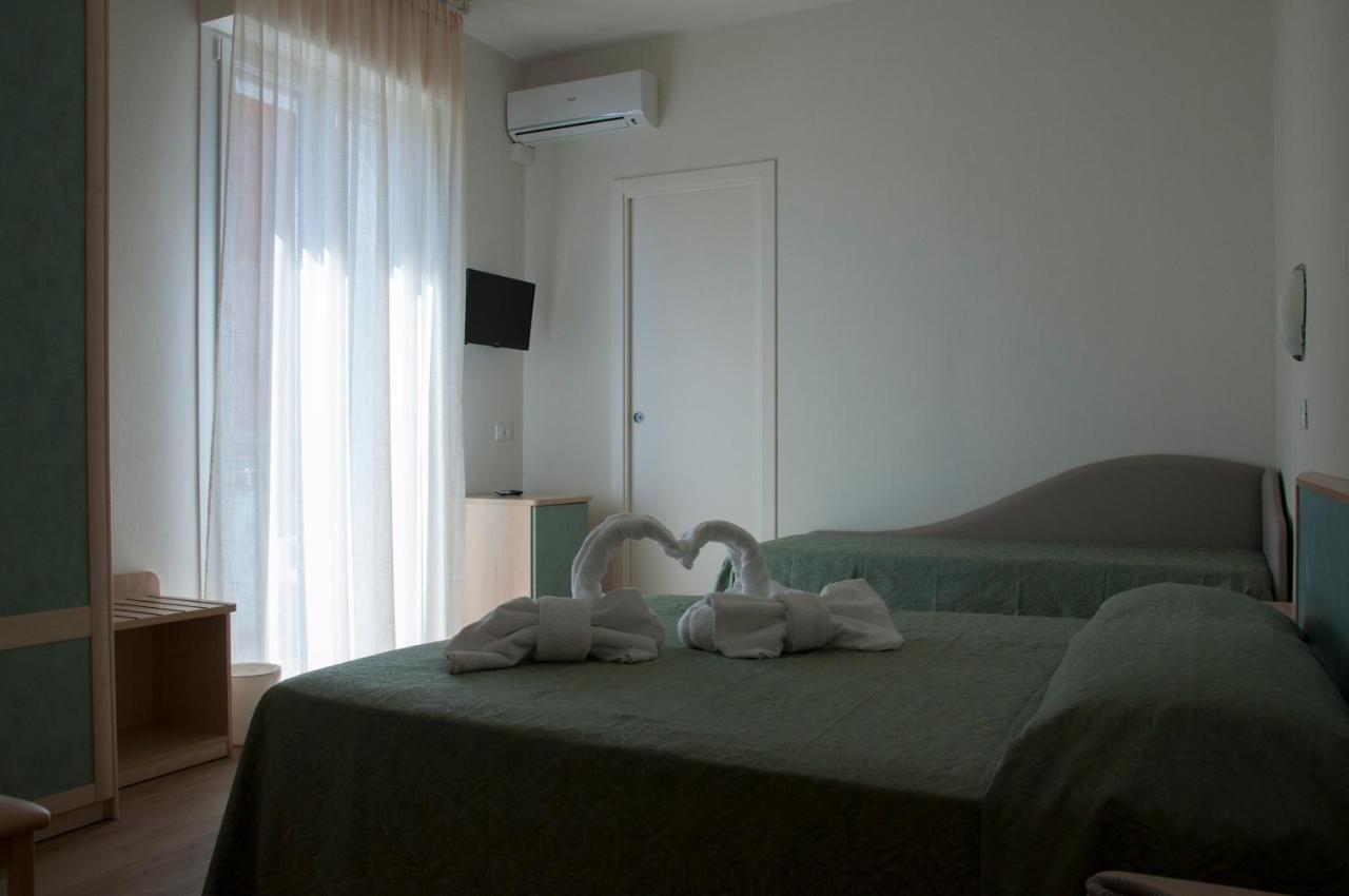 Hotel Ondina E Milazzo Cervia Eksteriør bilde