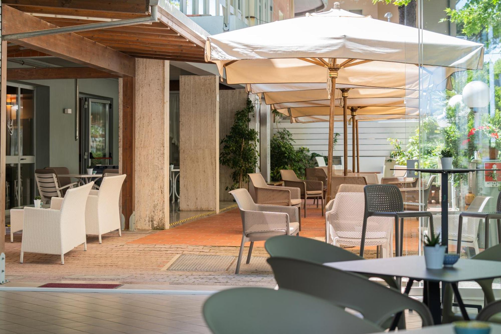 Hotel Ondina E Milazzo Cervia Eksteriør bilde